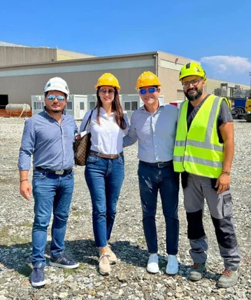 DB Service SRL team on site