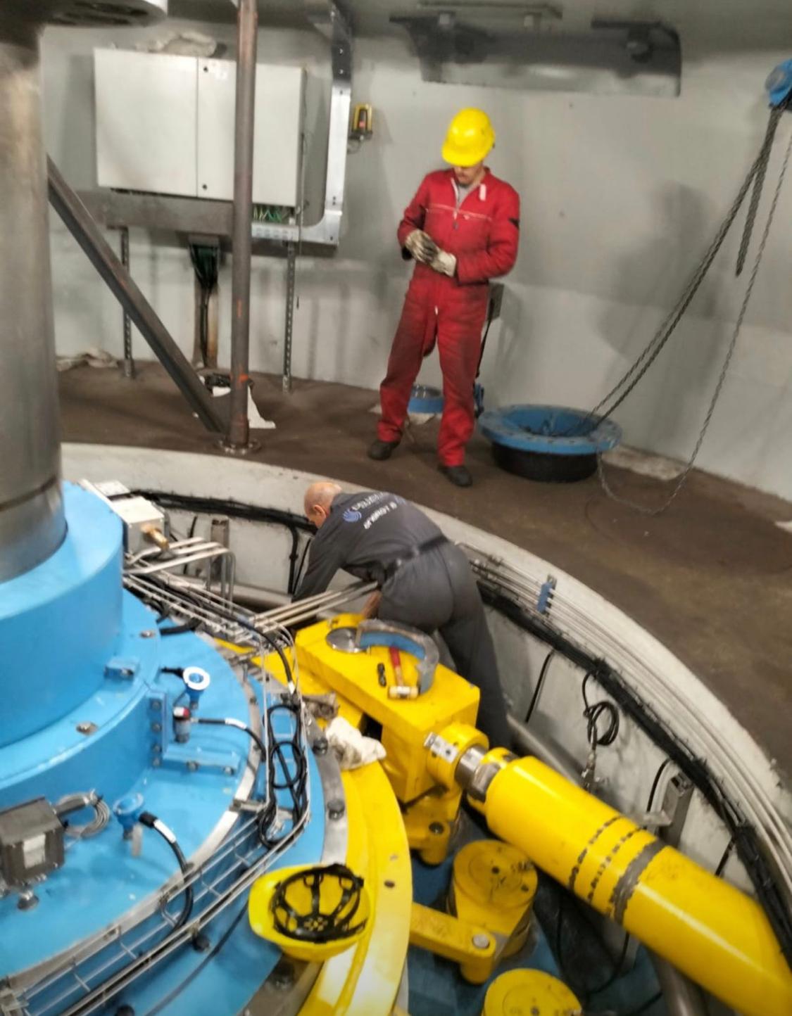 Valve & hydraulic actuator maintenance