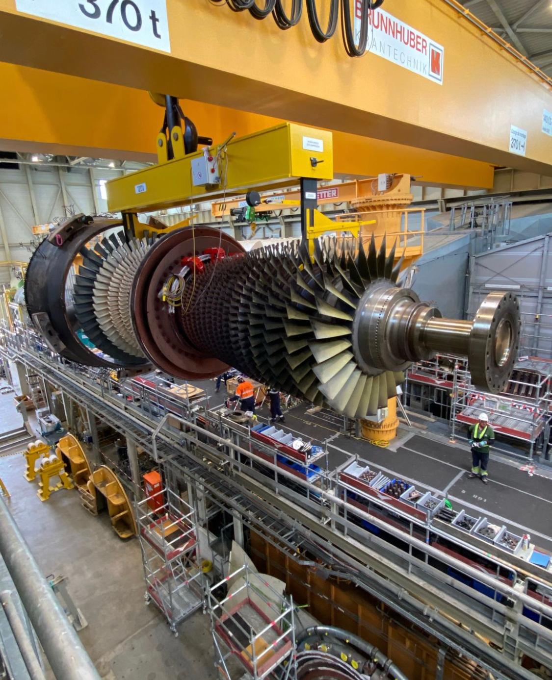 Multi-stage steam turbine rotor overhaul