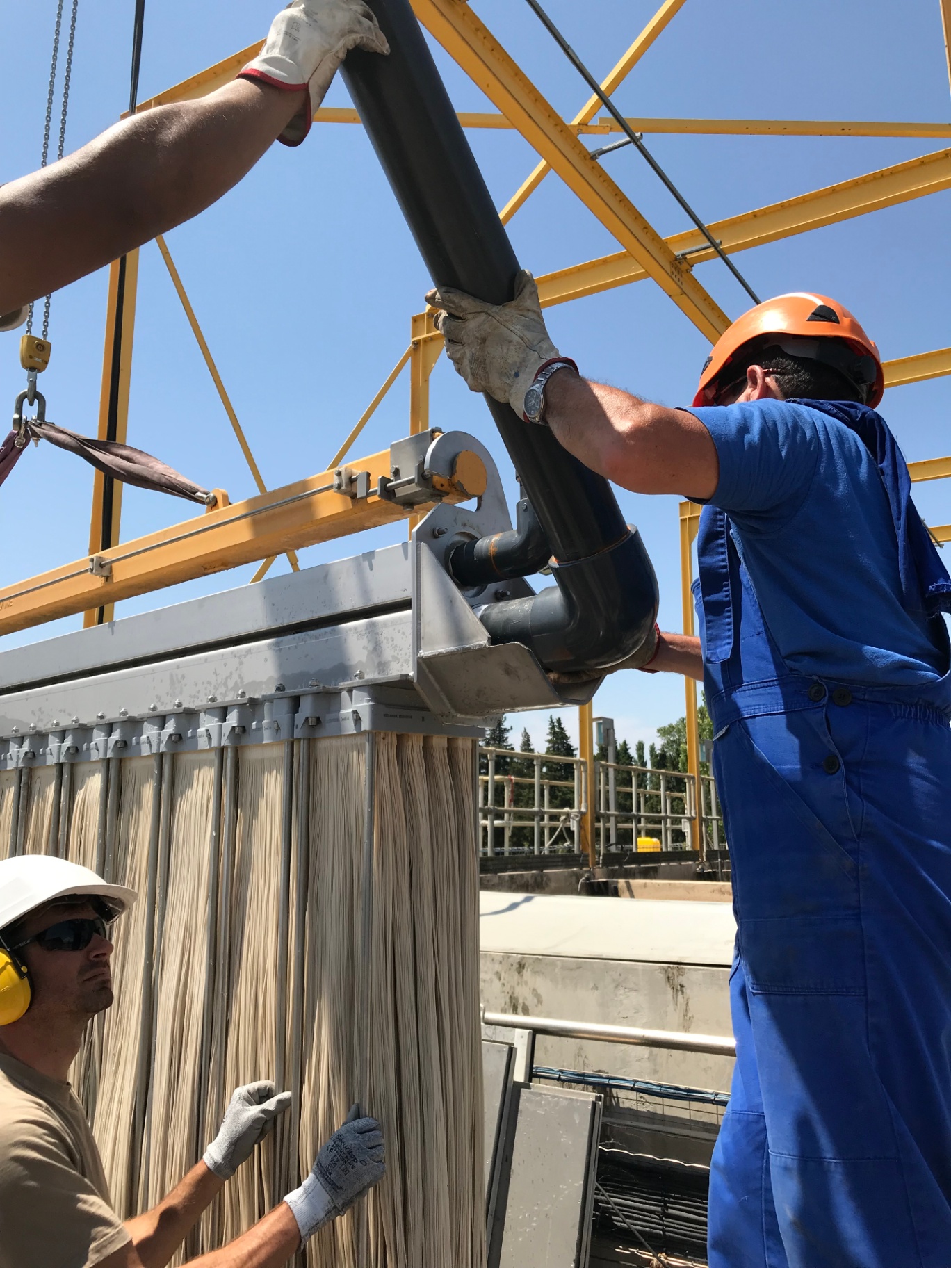 UF cassette installation & lifting